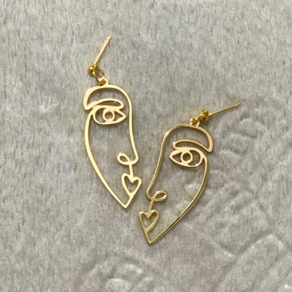 Abstract Kiss Face Gold Dangle Earrings - Picture 5 of 5